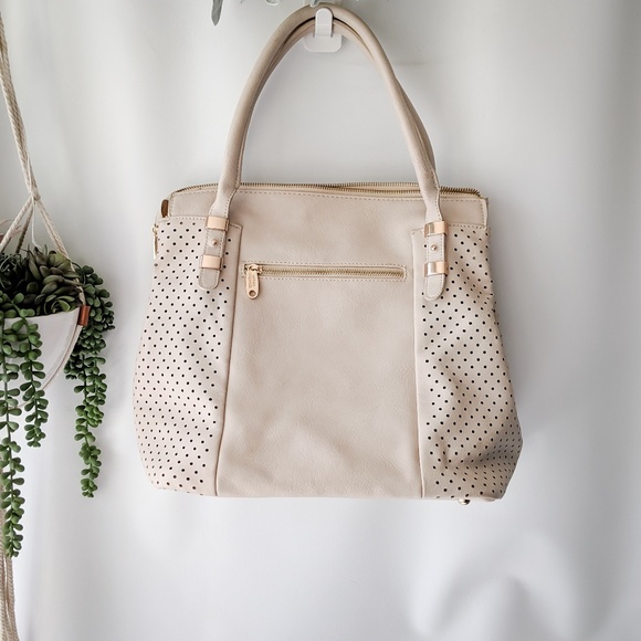 Urban Originals Handbags - URBAN ORIGINALS vegan leather cream tote bag